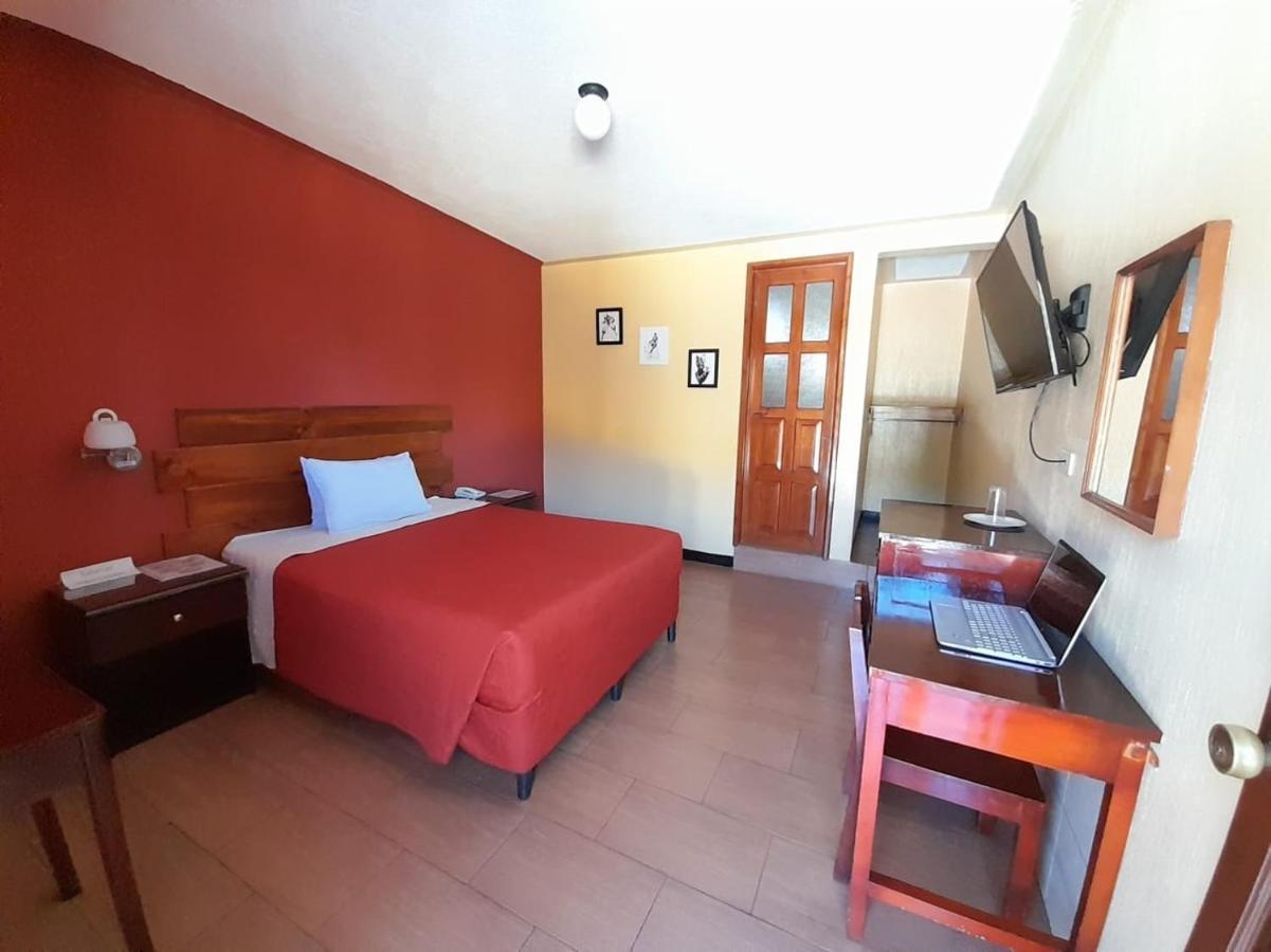 Hotel Y Restaurante Villa Esmeralda Quetzaltenango Exterior foto